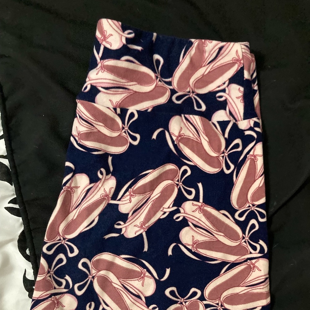 Lularoe ballet slipper leggings o/s